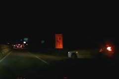 高速道路で突然Uターンした車と衝突!