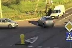 行けると判断したのか?見てなかっただけなのか?な事故